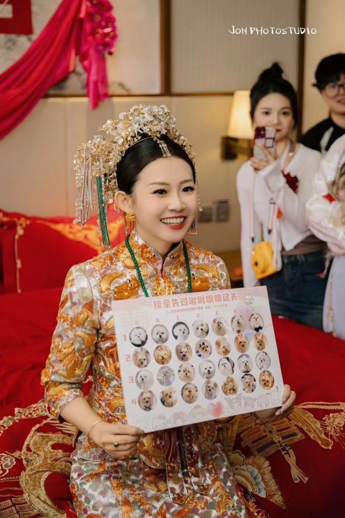 龙凤褂定制