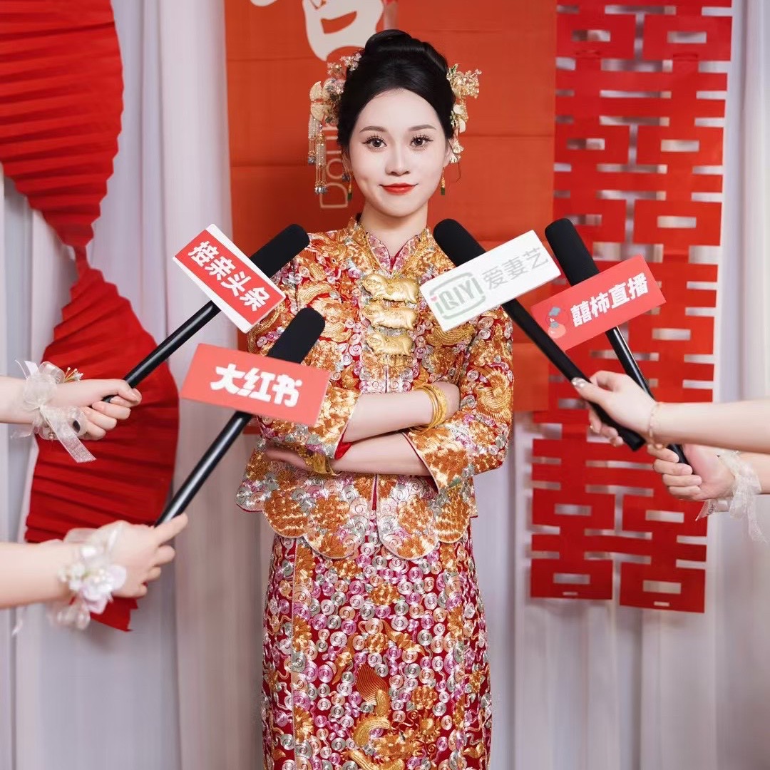 一件褂皇，三代传承|这才是中式嫁衣的天花板