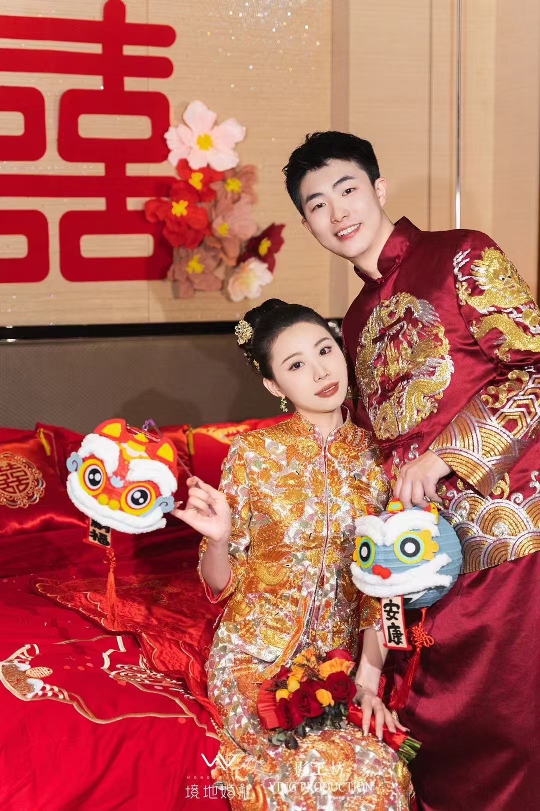 手机直闪拍褂皇金银线发白，3招保留手绣密度