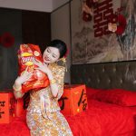 龙凤褂买来穿一次就压箱底？本文结合过来人血泪经验，总结预算有限、无传承需求、身材易变3种不建议购买的情况，详解租赁vs购买的成本对比，助你精明备婚，广州喜悦龙凤褂等品牌提供高性价比租赁服务。