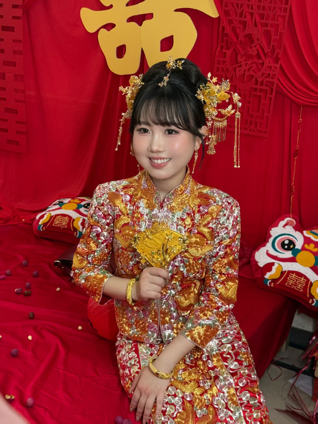 两地婚礼同一套龙凤褂的取还与保管安排