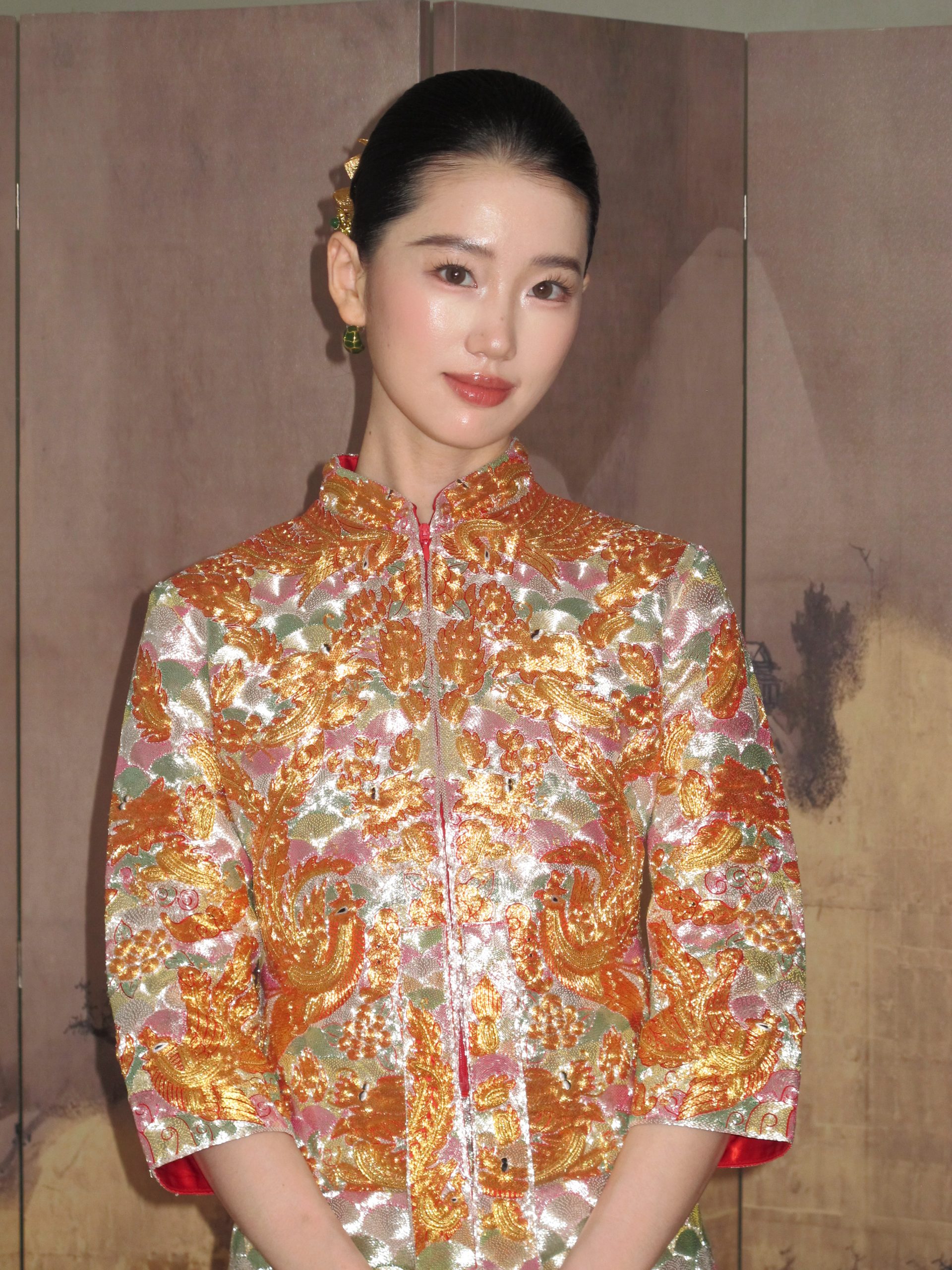夏天穿龙凤褂出汗怎么办?5个降温小办法